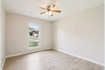 2132 Reverchon Drive, Arlington, TX 76017 - Photo 29