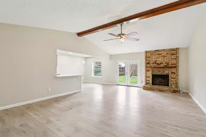 2132 Reverchon Drive, Arlington, TX 76017 - Photo 7