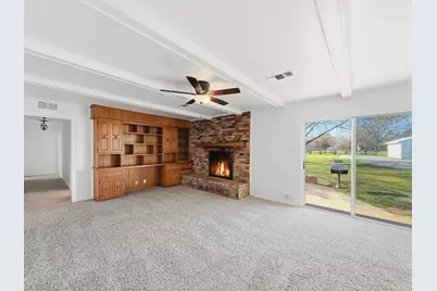 312 Charlie Drive, Whitesboro, TX 76273 - Photo 3