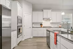 3440 Cornerstone Ln, Grand Prairie, TX 76065 - Photo 7