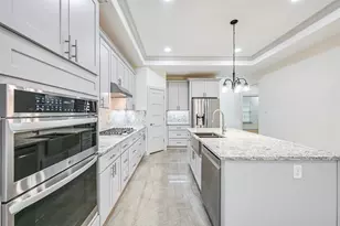 1102 Fort Worth St, Grand Prairie, TX 75050 - Photo 11