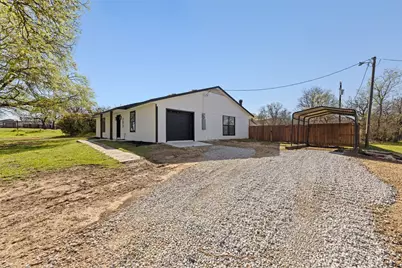 203 Red Bird Court, Cleburne, TX 76058 - Photo 3