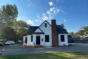 910 18th St, Plano, TX 75074 - Photo 1