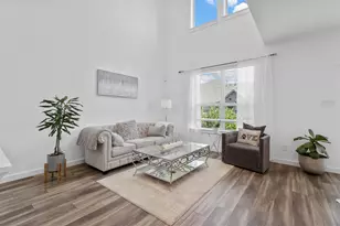 2745 Splendor Ln, Little Elm, TX 75068 - Photo 3