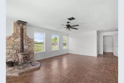 4402 Colony Road A, Granbury, TX 76048 - Photo 13