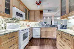 10556 High Hollows Dr, Dallas, TX 75230 - Photo 7