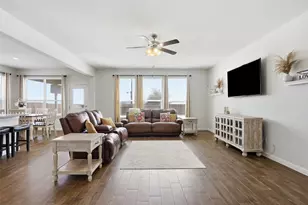 1502 Livermore Ln, Cleburne, TX 76033 - Photo 5