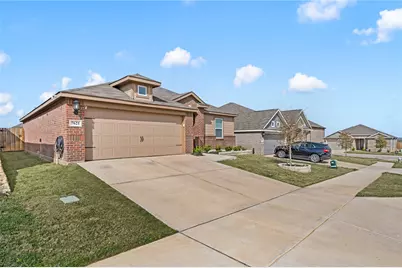 7621 Duck Bay Road, Fort Worth, TX 76120 - Photo 3