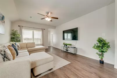 1117 Takeoff Avenue, Fort Worth, TX 76131 - Photo 9