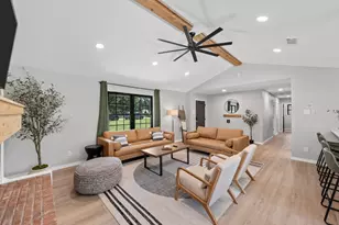 1190 Greenwood Ln, Waco, TX 76705 - Photo 5