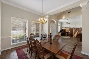 2800 Springbranch Ct, Grapevine, TX 76051 - Photo 9