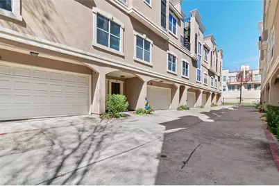 5609 Lindell Avenue #3, Dallas, TX 75206 - Photo 3