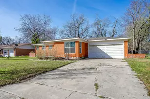 2020 Crestridge St, Stephenville, TX 76401 - Photo 3