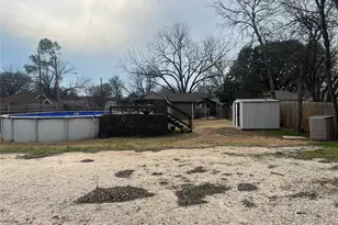 104 Dixon St, Cleburne, TX 76033 - Photo 31