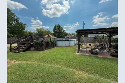 104 Dixon Street, Cleburne, TX 76033 - Photo 17