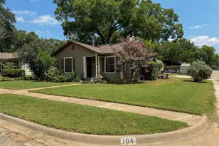 104 Dixon St, Cleburne, TX 76033 - Photo 1