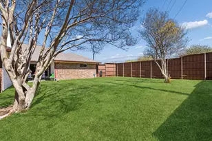 1718 Paxton Dr, Carrollton, TX 75007 - Photo 31