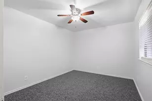 2240 Tarpley Rd, Carrollton, TX 75006 - Photo 25