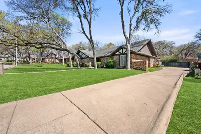 1809 Hillvalley Drive, Arlington, TX 76013 - Photo 5