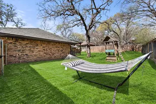 1809 Hillvalley Dr, Arlington, TX 76013 - Photo 37