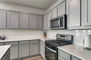 6400 Hidden Flower Wy, Fort Worth, TX 76036 - Photo 9