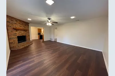 120 Shadybrook Drive, DeSoto, TX 75115 - Photo 5