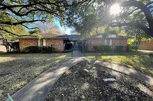 120 Shadybrook Dr, DeSoto, TX 75115 - Photo 1