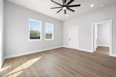 5905 Collins Court, Granbury, TX 76048 - Photo 11