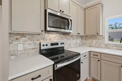 808 Branding Iron Trail, Granbury, TX 76049 - Photo 13