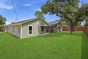 808 Branding Iron Trail, Granbury, TX 76049 - Photo 27