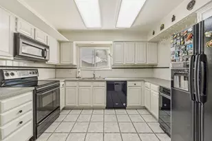 9814 Amberton Pkwy, Dallas, TX 75243 - Photo 7