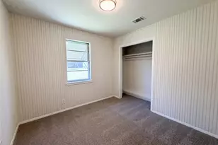 520 Hillside Dr, Sherman, TX 75090 - Photo 5