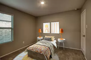 1007 Lady Bird St, Ennis, TX 75119 - Photo 15