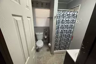 914 Tamara Ln, Grand Prairie, TX 75051 - Photo 7