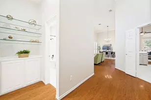 306 Heatherwood Dr, Irving, TX 75063 - Photo 3