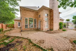 306 Heatherwood Dr, Irving, TX 75063 - Photo 23