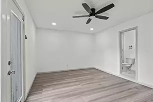 326 Bluebonnet Trail, Garland, TX 75043 - Photo 13