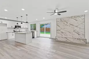 326 Bluebonnet Trail, Garland, TX 75043 - Photo 3