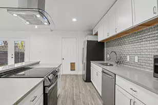 3035 Townsend Dr, Dallas, TX 75229 - Photo 11