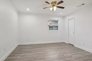 3035 Townsend Dr, Dallas, TX 75229 - Photo 19