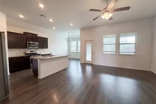 1013 Royal Ln, Celina, TX 75009 - Photo 11