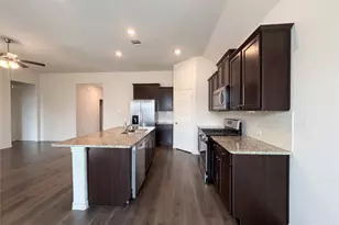 1013 Royal Ln, Celina, TX 75009 - Photo 13