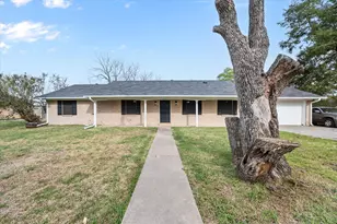 536 Robindale Ln, Fairfield, TX 75840 - Photo 1