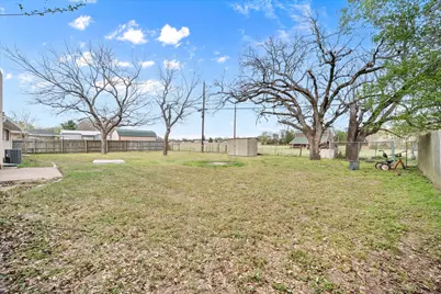 536 Robindale Lane, Fairfield, TX 75840 - Photo 33
