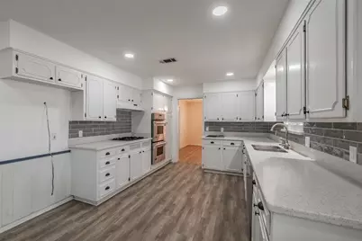 1718 Timbers Drive, Irving, TX 75061 - Photo 13