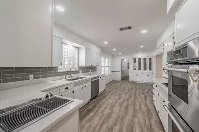 1718 Timbers Drive, Irving, TX 75061 - Photo 11