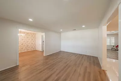 1718 Timbers Drive, Irving, TX 75061 - Photo 7