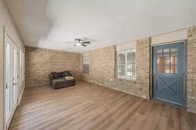 1718 Timbers Drive, Irving, TX 75061 - Photo 29