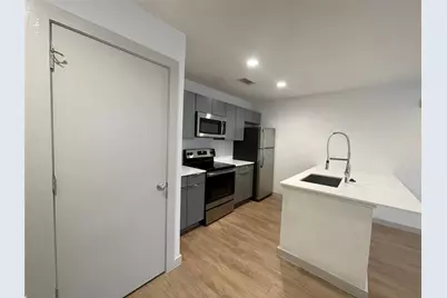 5520 Gaston Avenue #108, Dallas, TX 75214 - Photo 3