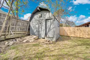 324 Faircrest Dr, Arlington, TX 76018 - Photo 33